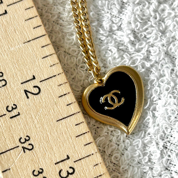 Genuine 18k Gold Plated Chanel Black Enamel Heart CC Logo Luxury Holiday Gift - Picture 4 of 6